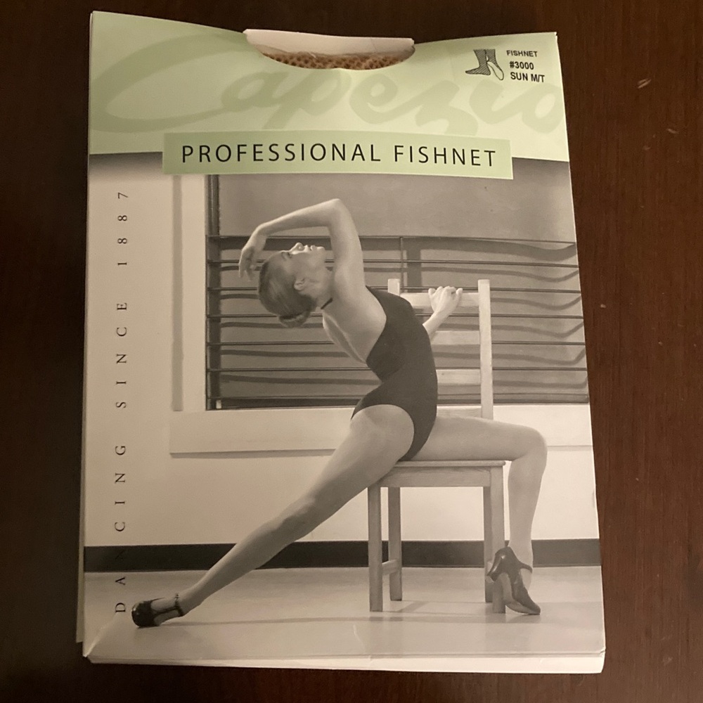 Capezio Professional Seamless Fishnet | Suntan | size M/T